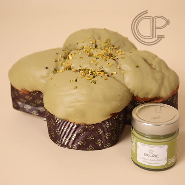 colomba artigianale al pistacchio con crema